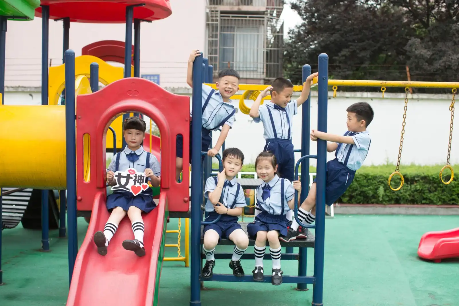 2025年华北地区物业服务标准更新:保安服与保洁服的功能性设计要点