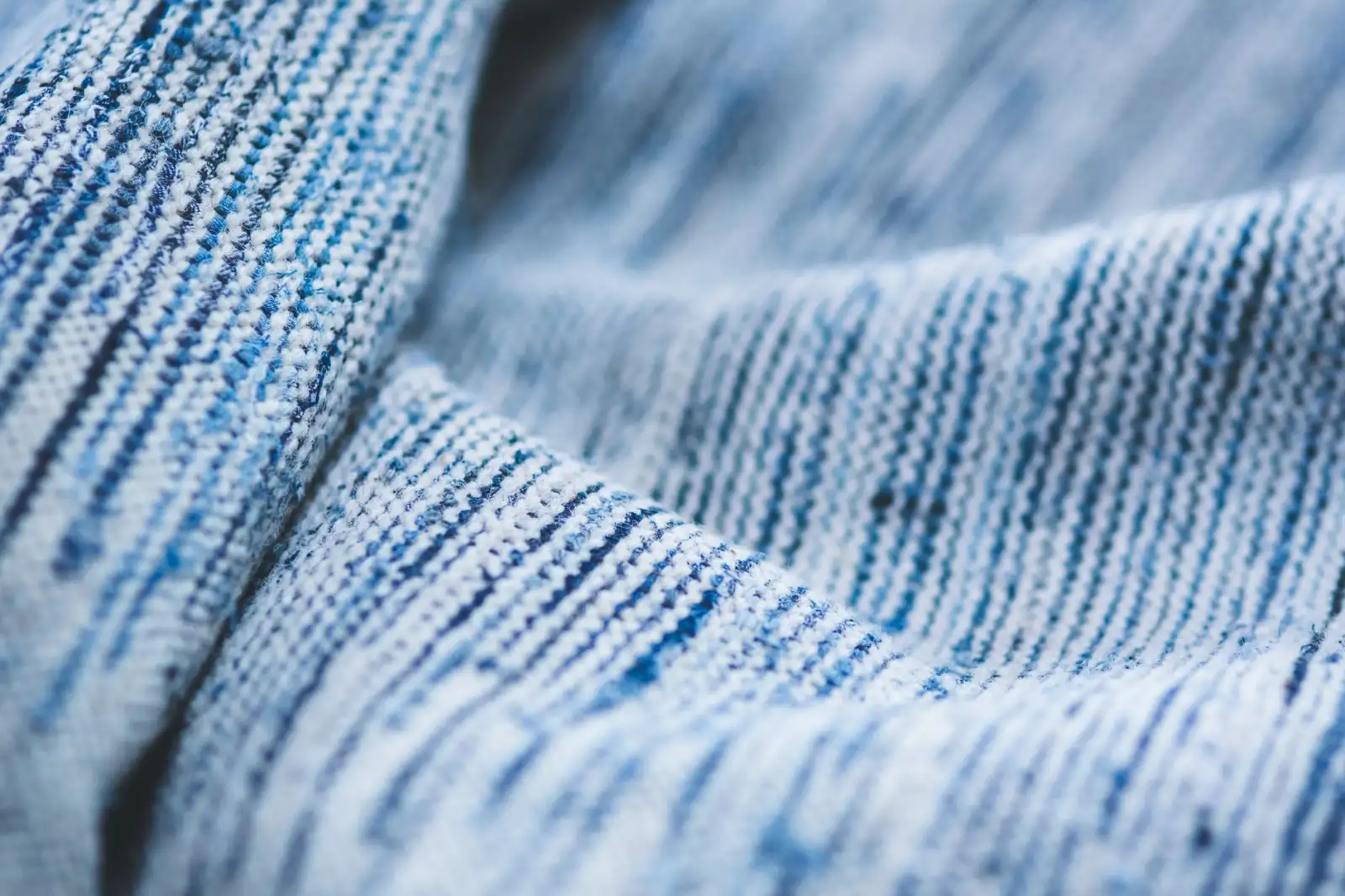 餐饮企业工装定制方案:厨师服与服务员服的面料选择及功能设计正文配图 1